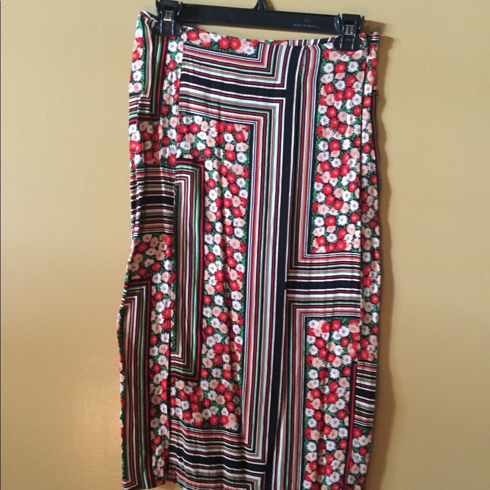 2 Top Shop floral midi skirts - 5 each, 2 for 8!